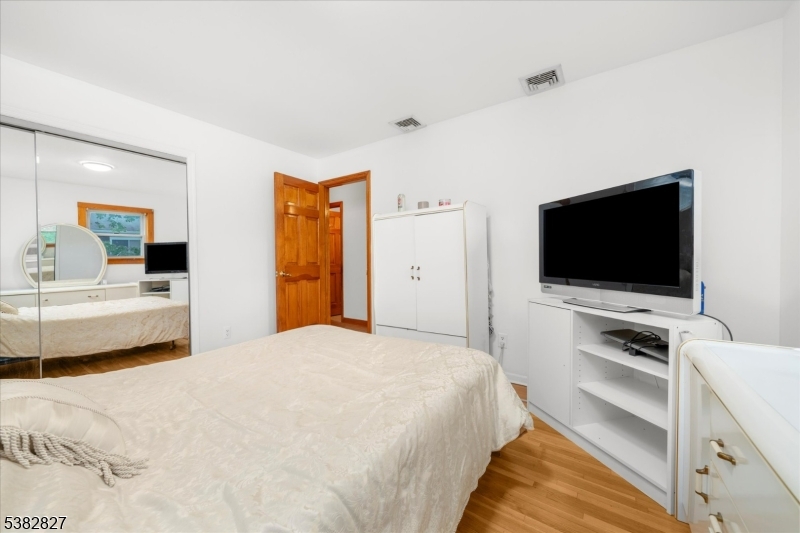 Hackettstown Town, New Jersey, 07840, United States, 4 Bedrooms Bedrooms, ,2 BathroomsBathrooms,Residential,For Sale,1940859