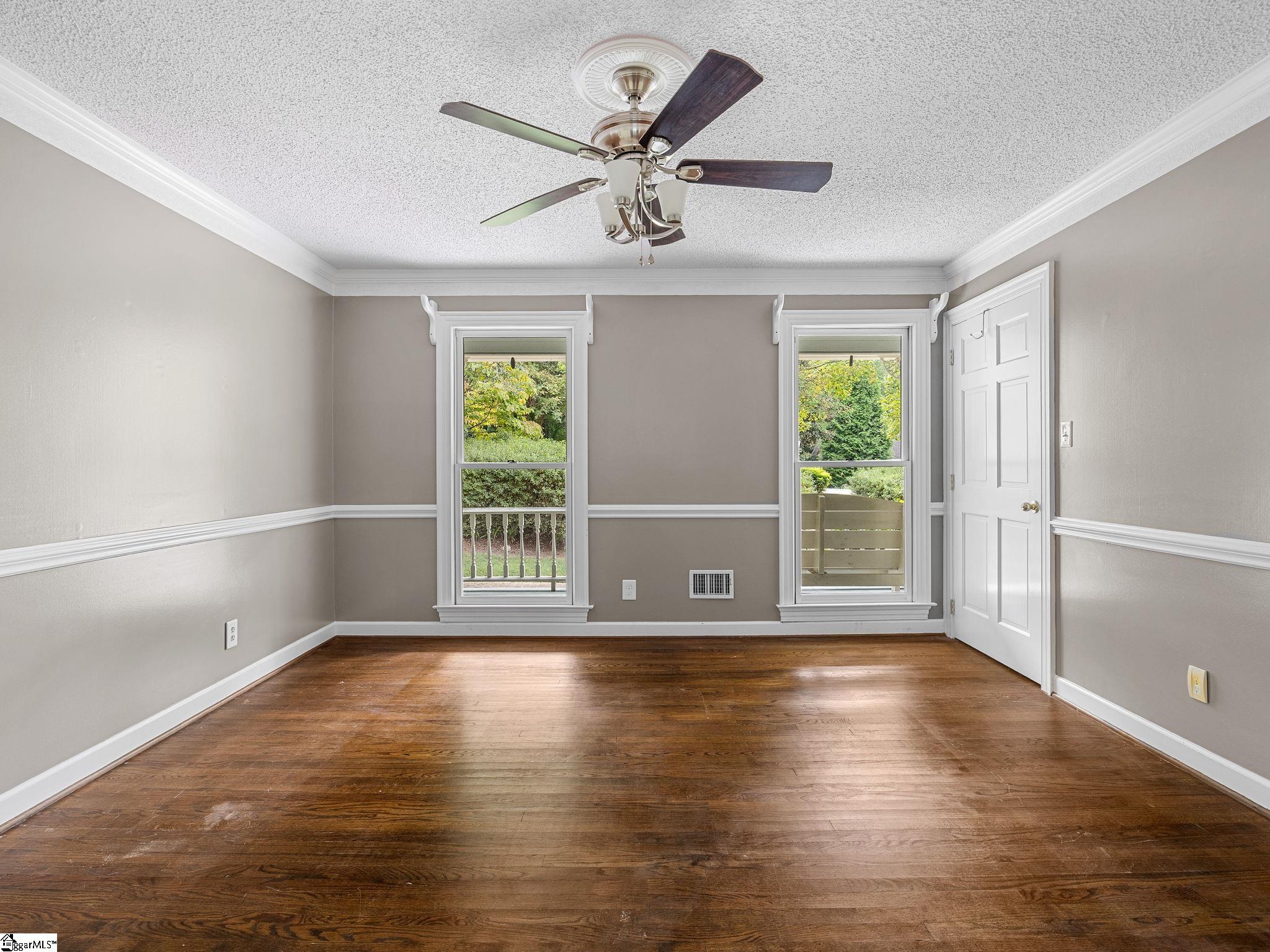 Spartanburg, South Carolina, 29301, United States, 4 Bedrooms Bedrooms, ,3 BathroomsBathrooms,Residential,For Sale,1950138