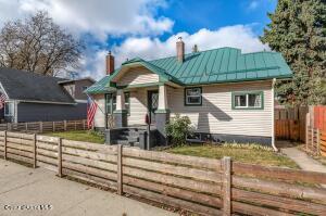 Coeur D'alene, Idaho, 83814, United States, 4 Bedrooms Bedrooms, ,2 BathroomsBathrooms,Residential,For Sale,1743962