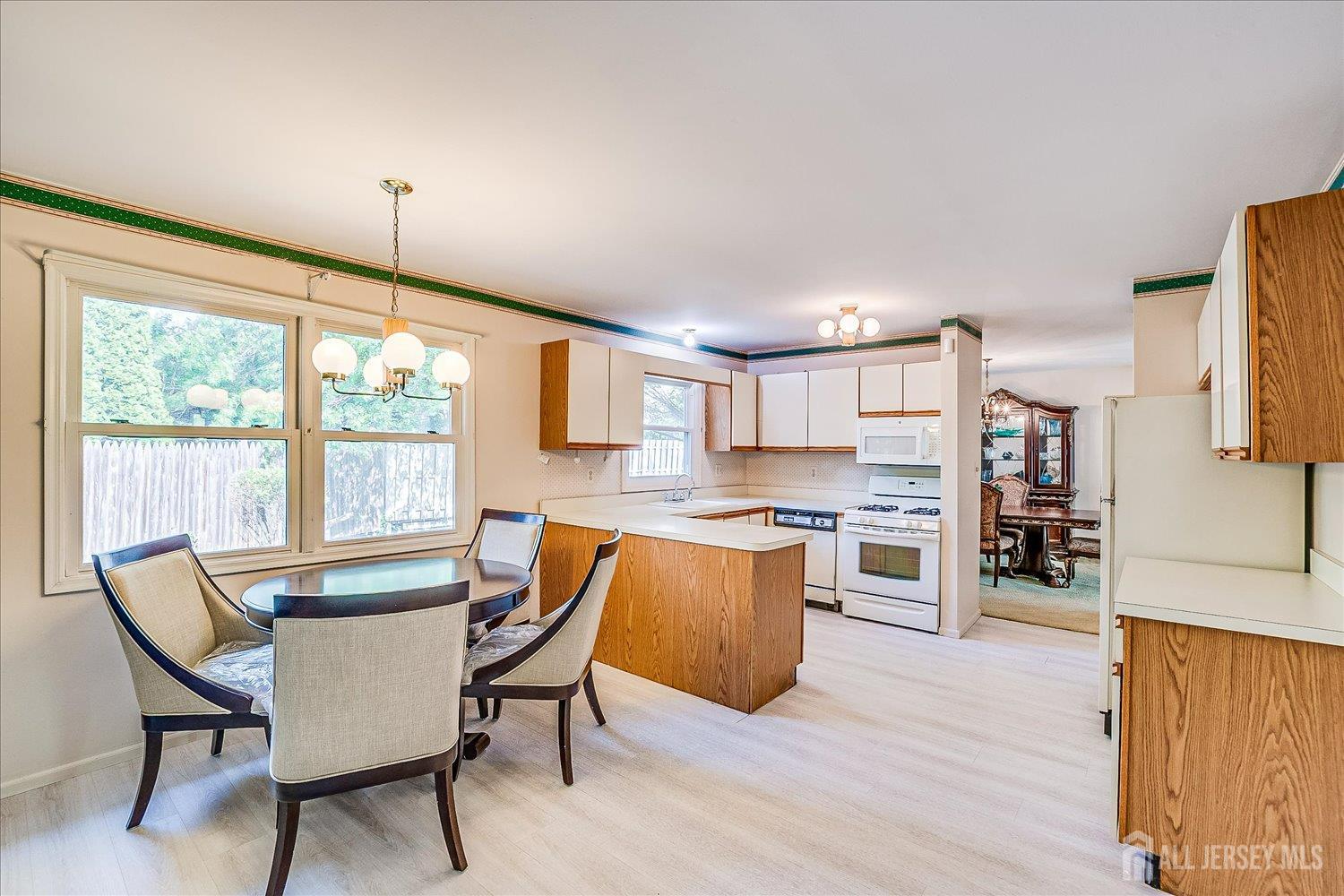 South Plainfield, New Jersey, 07080, United States, 4 Bedrooms Bedrooms, ,3 BathroomsBathrooms,Residential,For Sale,1934191