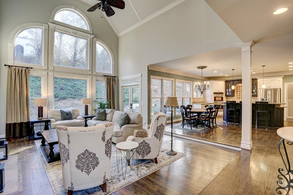Suwanee, Georgia, 30024, United States, 6 Bedrooms Bedrooms, ,5 BathroomsBathrooms,Residential,For Sale,2013045