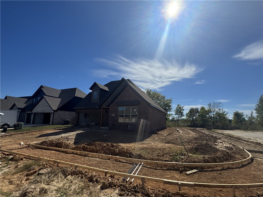 Bentonville, Arkansas, 72713, United States, 4 Bedrooms Bedrooms, ,3 BathroomsBathrooms,Residential,For Sale,1966275