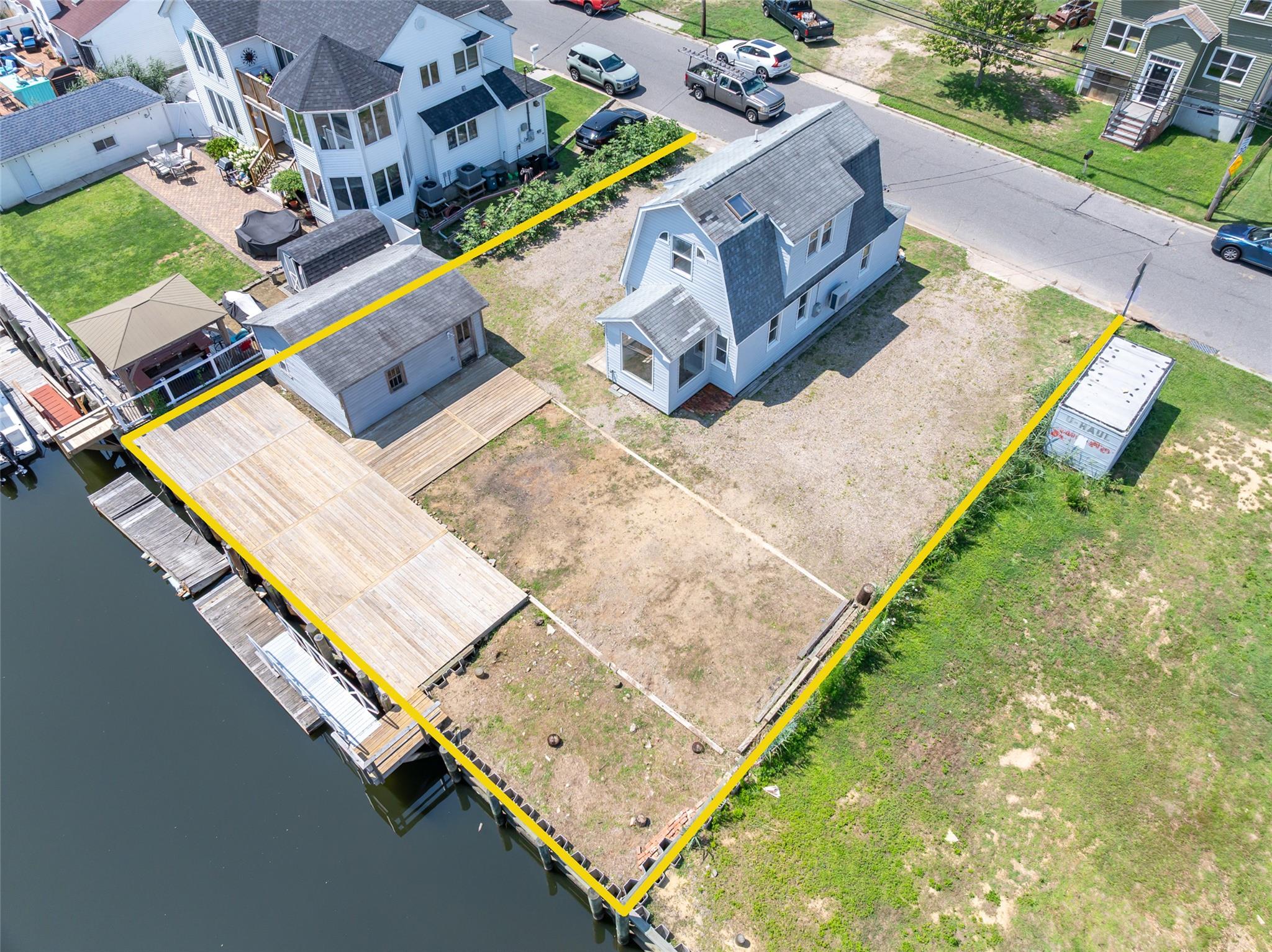 Seaford, New York, 11783, United States, 3 Bedrooms Bedrooms, ,2 BathroomsBathrooms,Residential,For Sale,1908312
