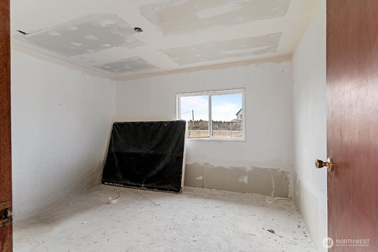 Enumclaw, Washington, 98022, United States, 2 Bedrooms Bedrooms, ,2 BathroomsBathrooms,Residential,For Sale,1977009