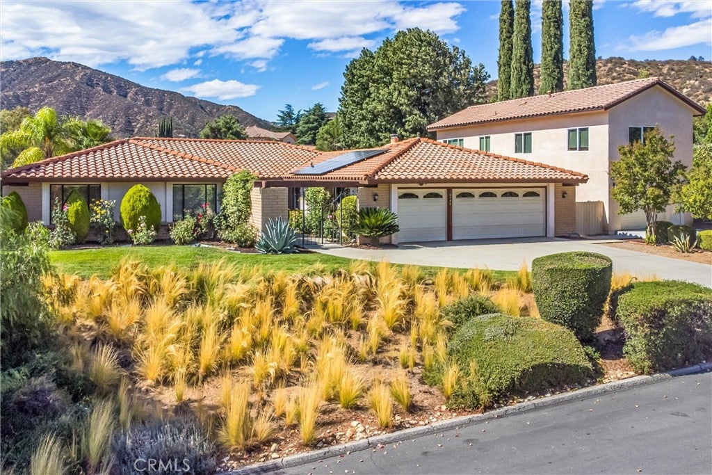 Cherry Valley, California, 92223, United States, 6 Bedrooms Bedrooms, ,3 BathroomsBathrooms,Residential,For Sale,1973904