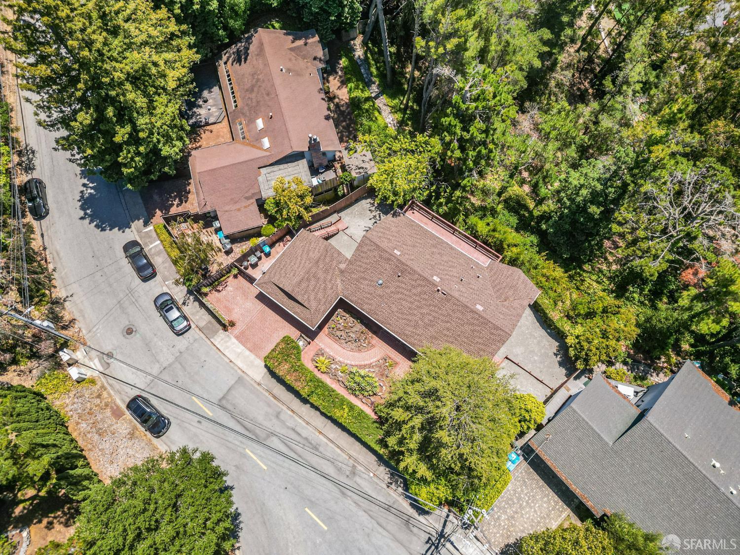 San Mateo, California, 94402, United States, 3 Bedrooms Bedrooms, ,3 BathroomsBathrooms,Residential,For Sale,1895374