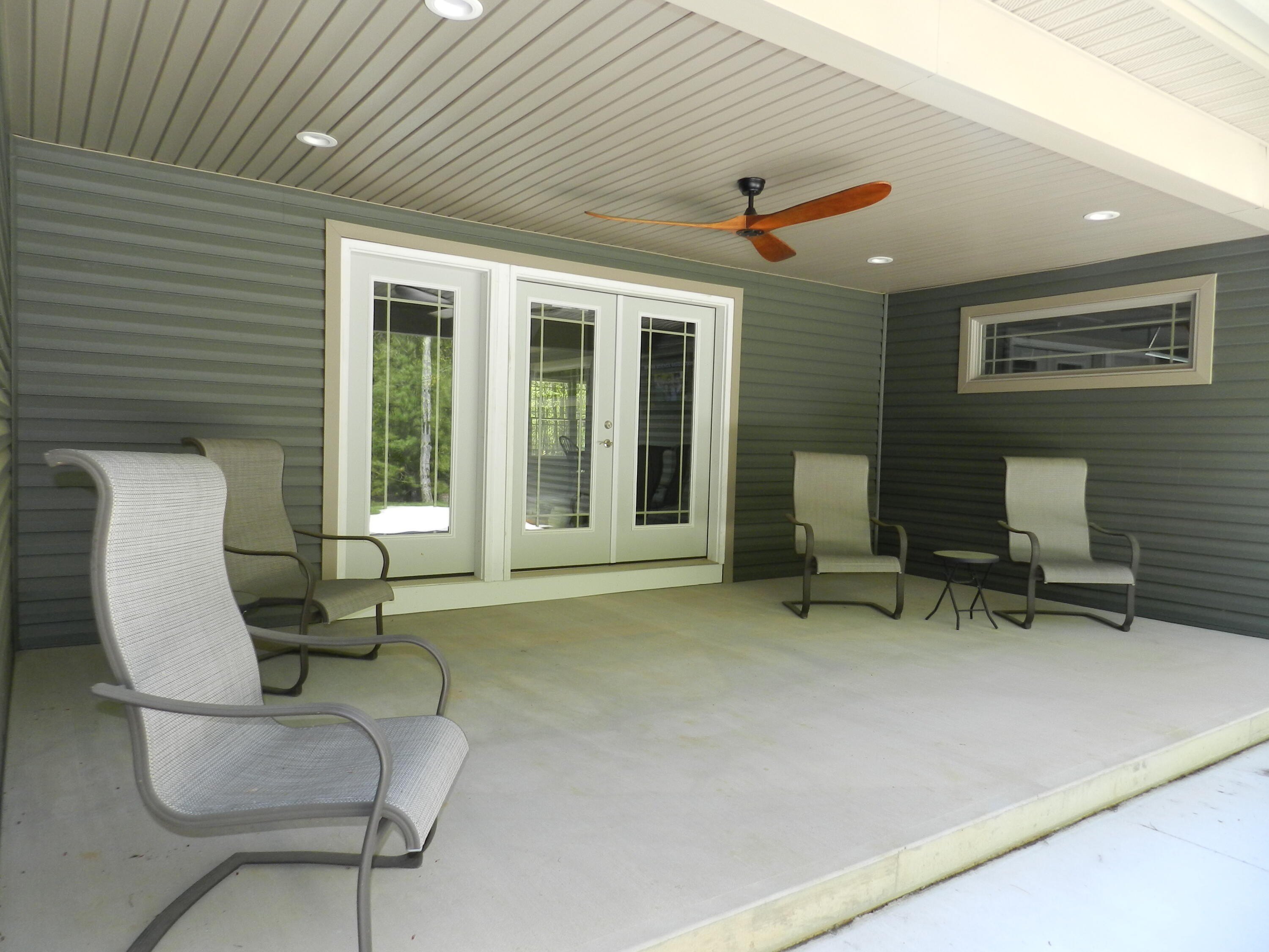 Kunkletown, Pennsylvania, 18058, United States, 3 Bedrooms Bedrooms, ,2 BathroomsBathrooms,Residential,For Sale,1896386