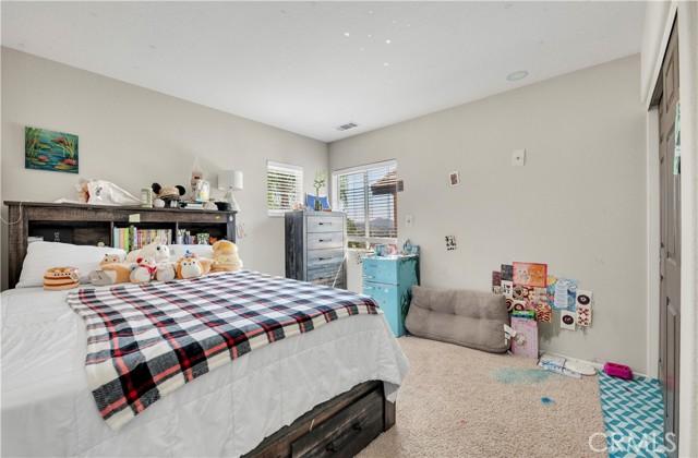 Lake Elsinore, California, 92532, United States, 5 Bedrooms Bedrooms, ,3 BathroomsBathrooms,Residential,For Sale,1900991