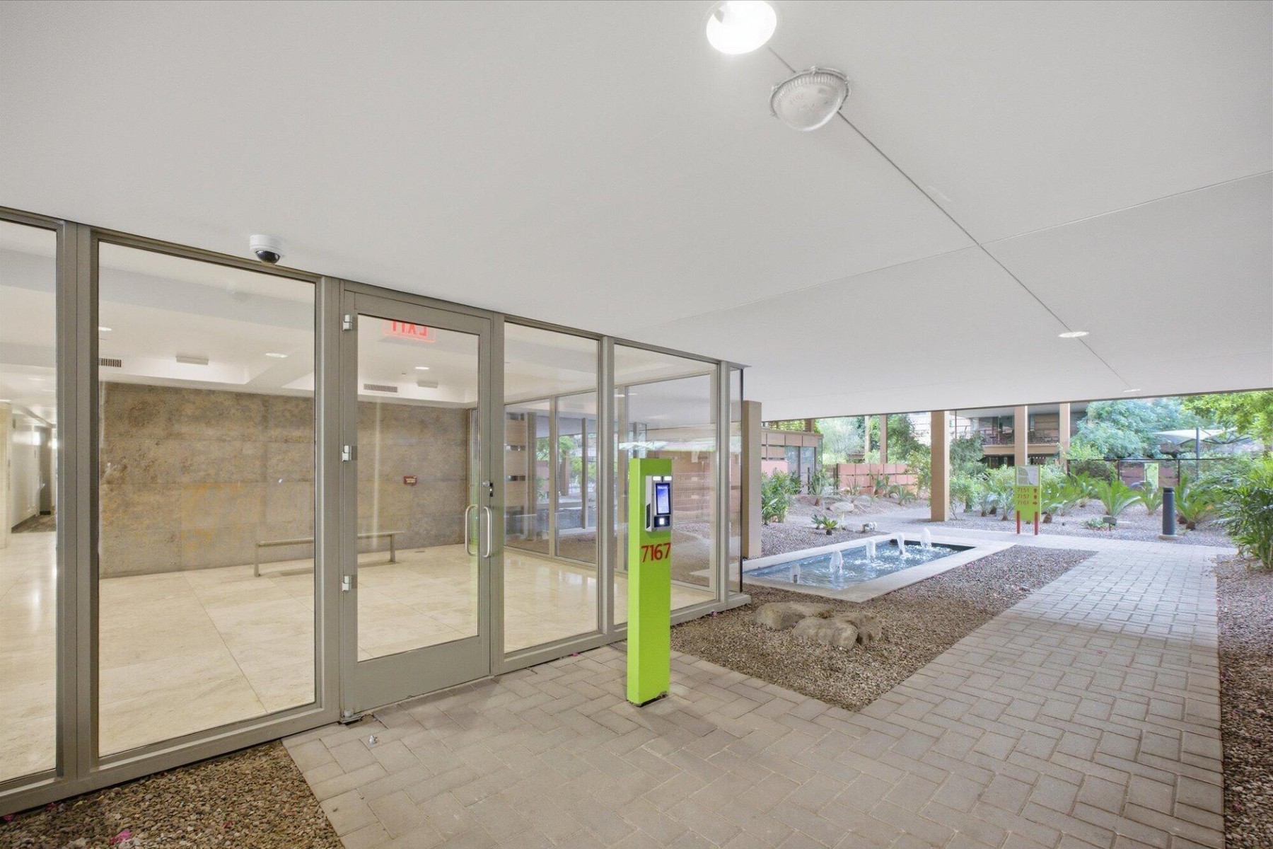  7167 E Rancho Vista Drive  Scottsdale, AZ - 物件實景