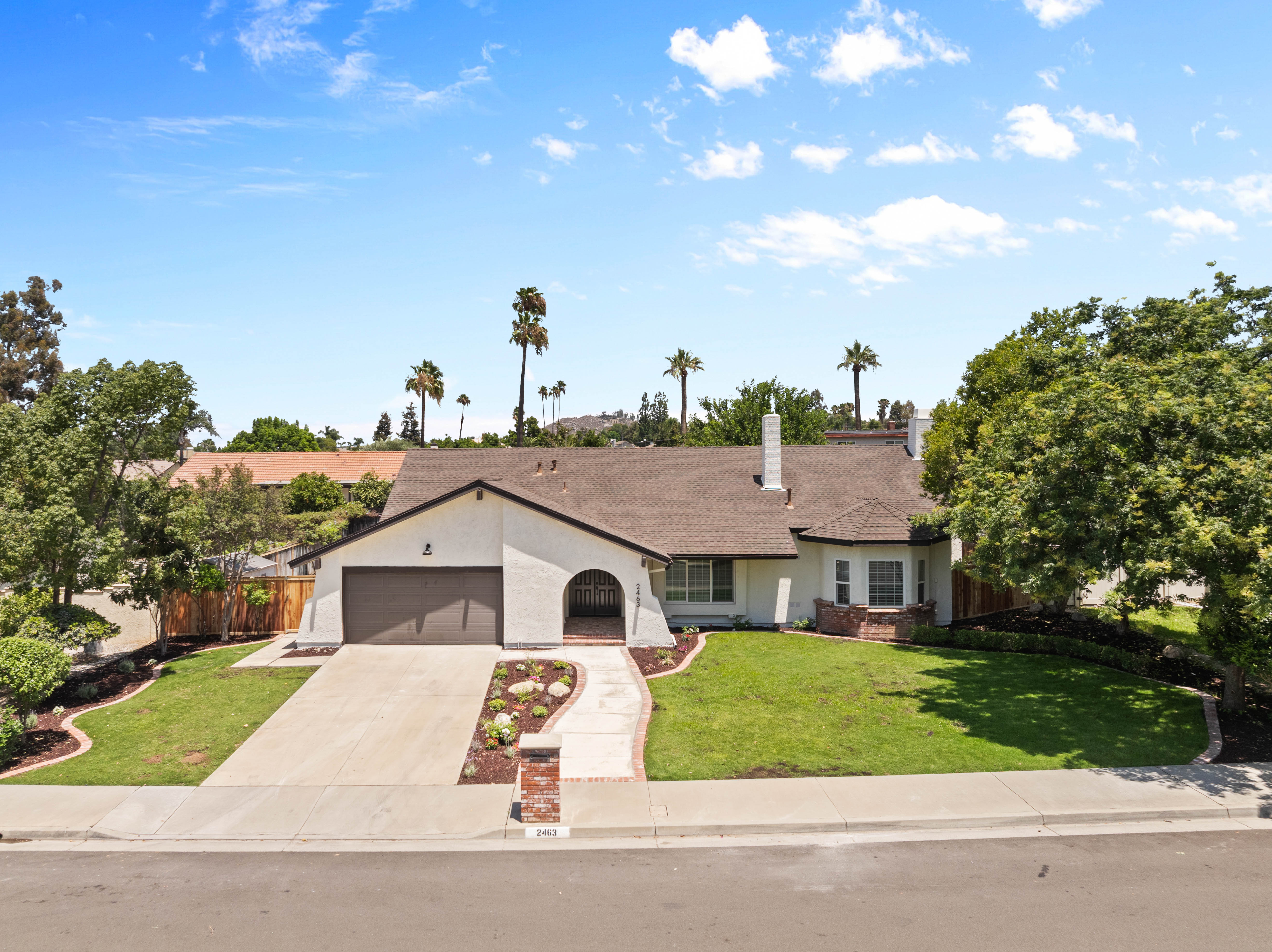  2463 Falling Oak Drive, Riverside, CA 92506 - 物件實景