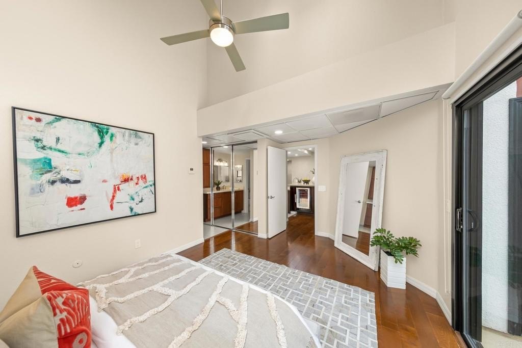 San Diego, California, 92101, United States, 2 Bedrooms Bedrooms, ,2 BathroomsBathrooms,Residential,For Sale,1760340