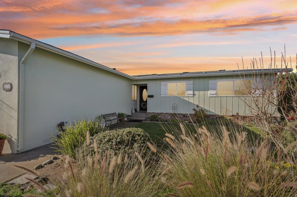 Marina, California, 93933, United States, 3 Bedrooms Bedrooms, ,2 BathroomsBathrooms,Residential,For Sale,2005109