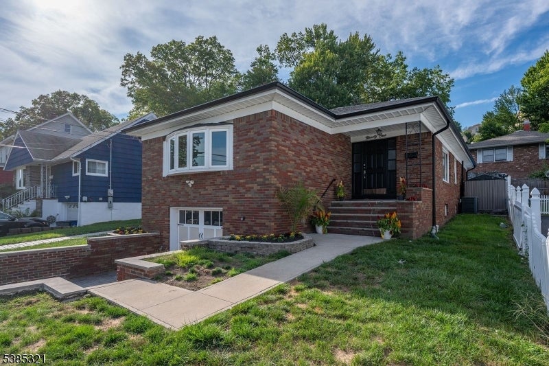 Paterson City, New Jersey, 07502, United States, 3 Bedrooms Bedrooms, ,3 BathroomsBathrooms,Residential,For Sale,1981357