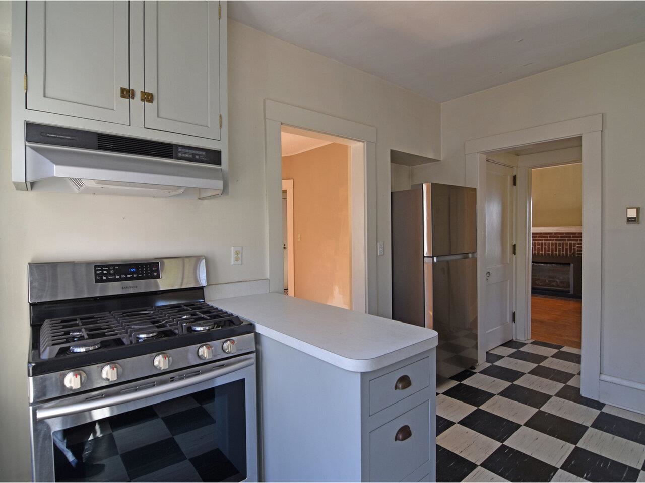 Burlington, Vermont, 05401, United States, 2 Bedrooms Bedrooms, ,2 BathroomsBathrooms,Residential,For Sale,1787470