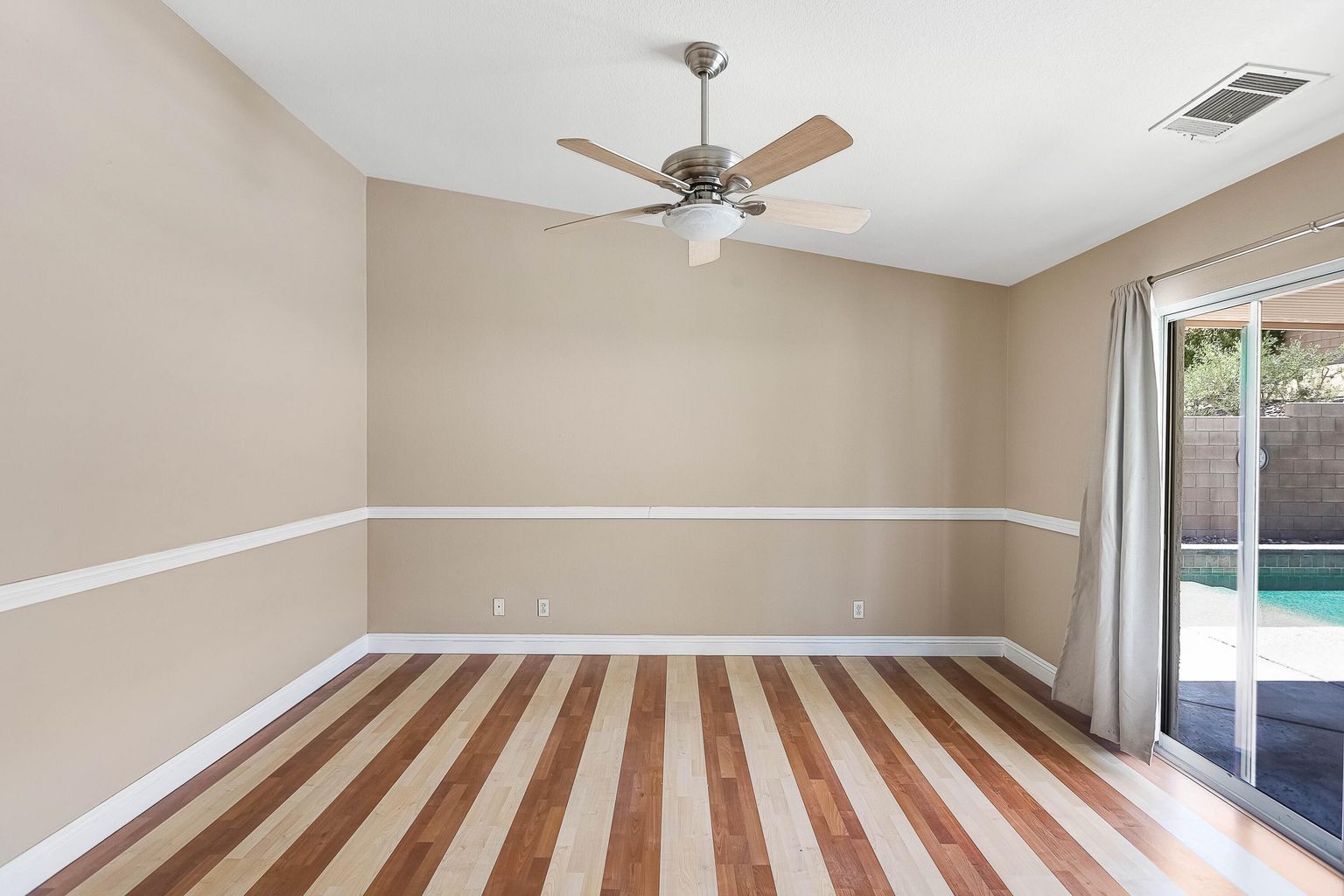 La Quinta, California, 92253, United States, 4 Bedrooms Bedrooms, ,2 BathroomsBathrooms,Residential,For Sale,1921262