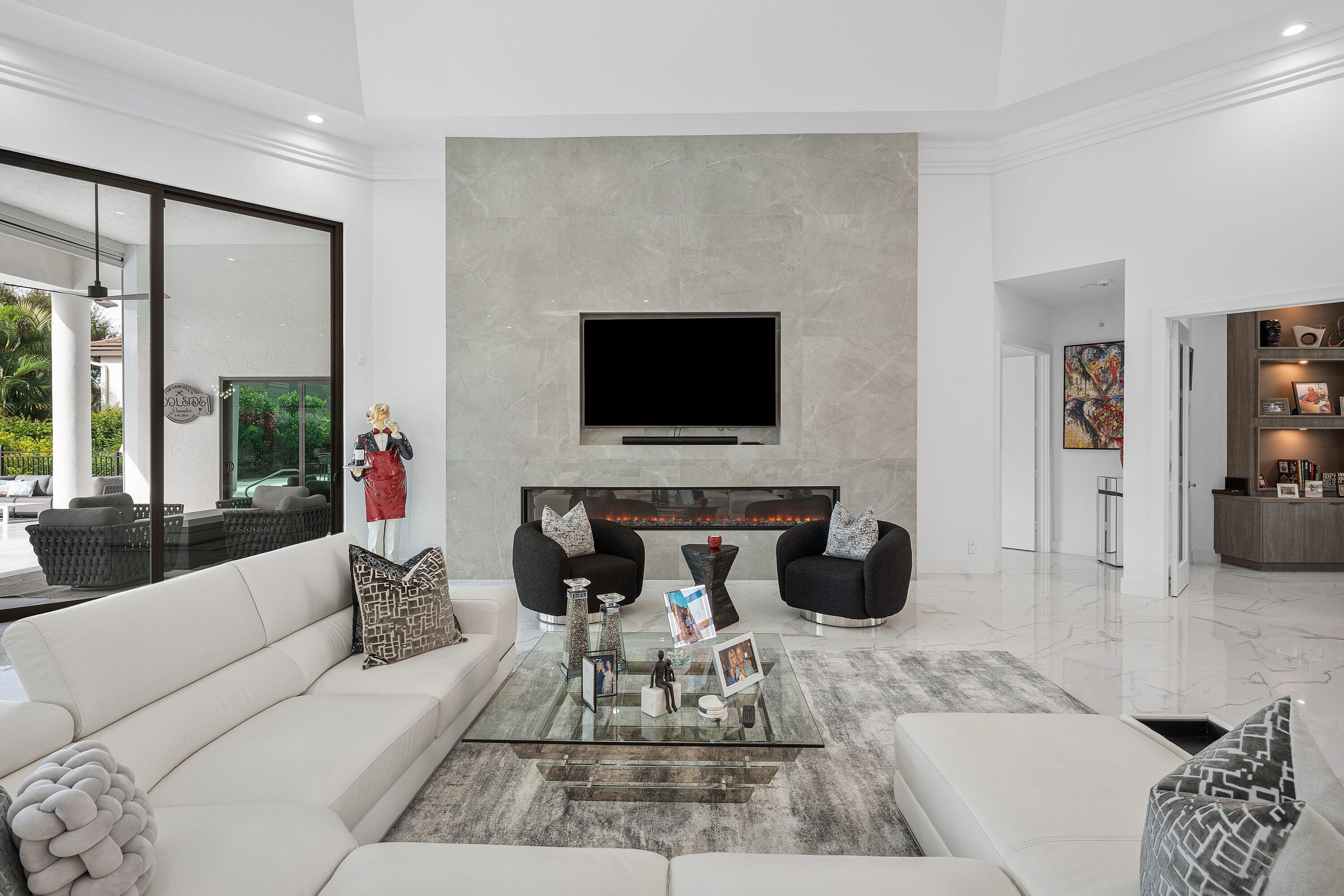 Boca Raton, Florida, 33487, United States, 5 Bedrooms Bedrooms, ,5 BathroomsBathrooms,Residential,For Sale,1995624