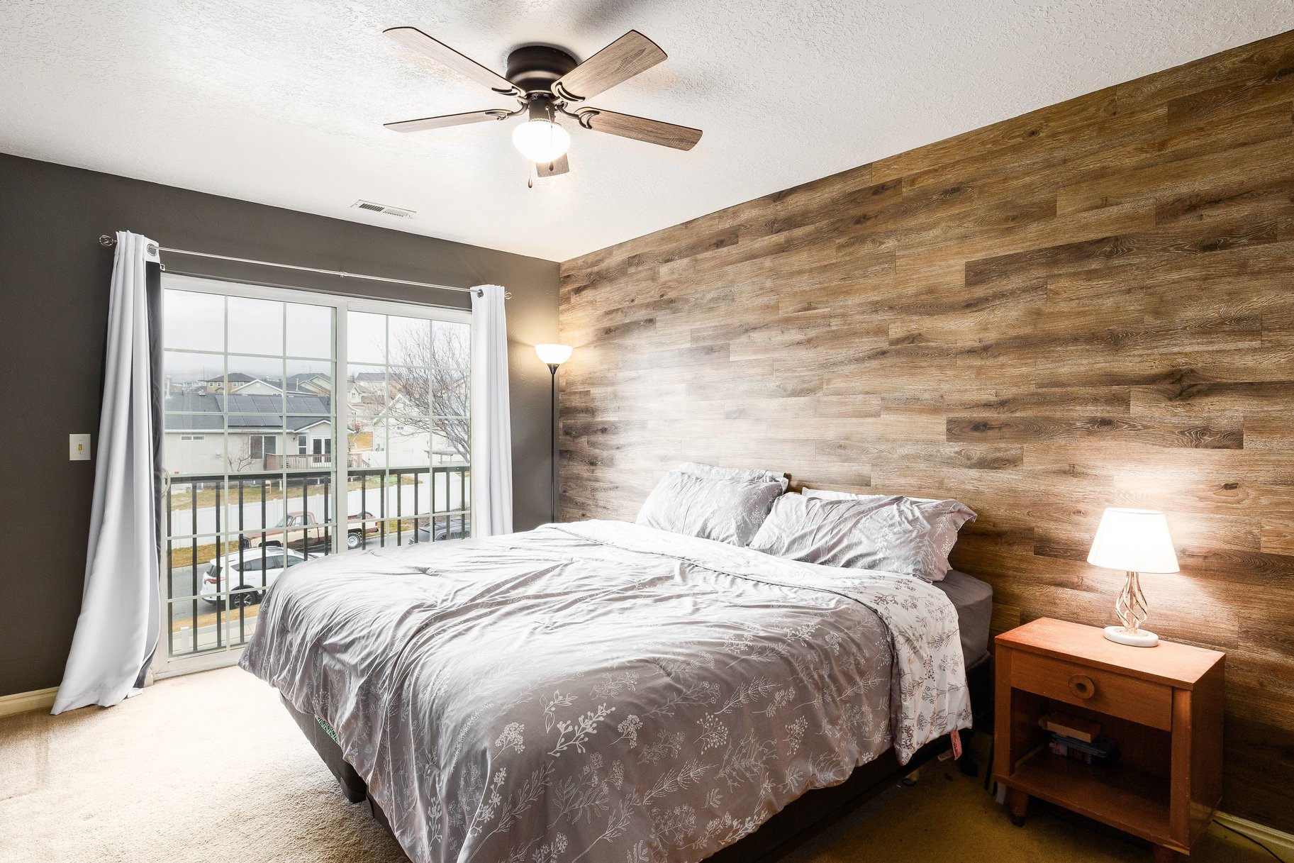  Quiet 3-Bed Condo Near Schools & Parks - 物件實景