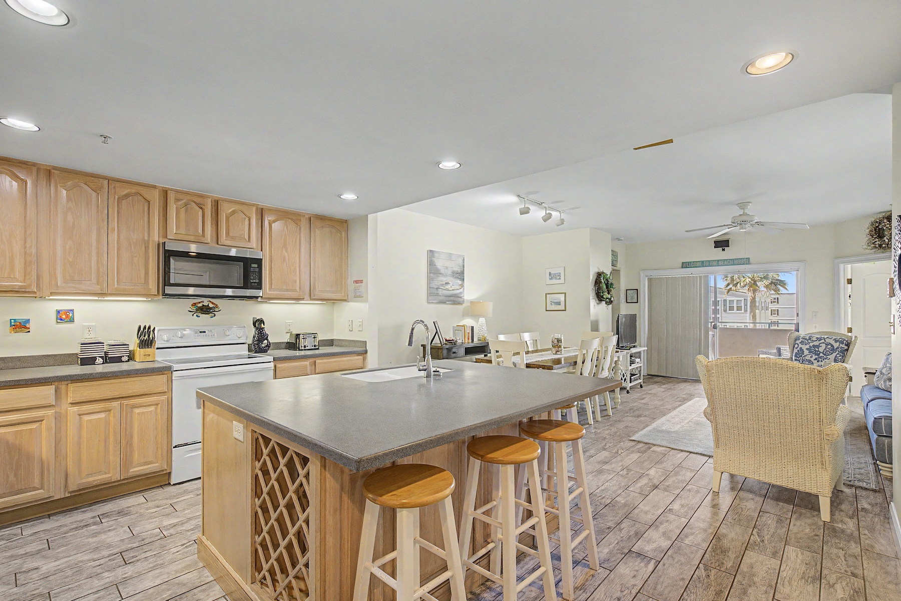  Desoto Beach Club Condo #205 - 物件實景