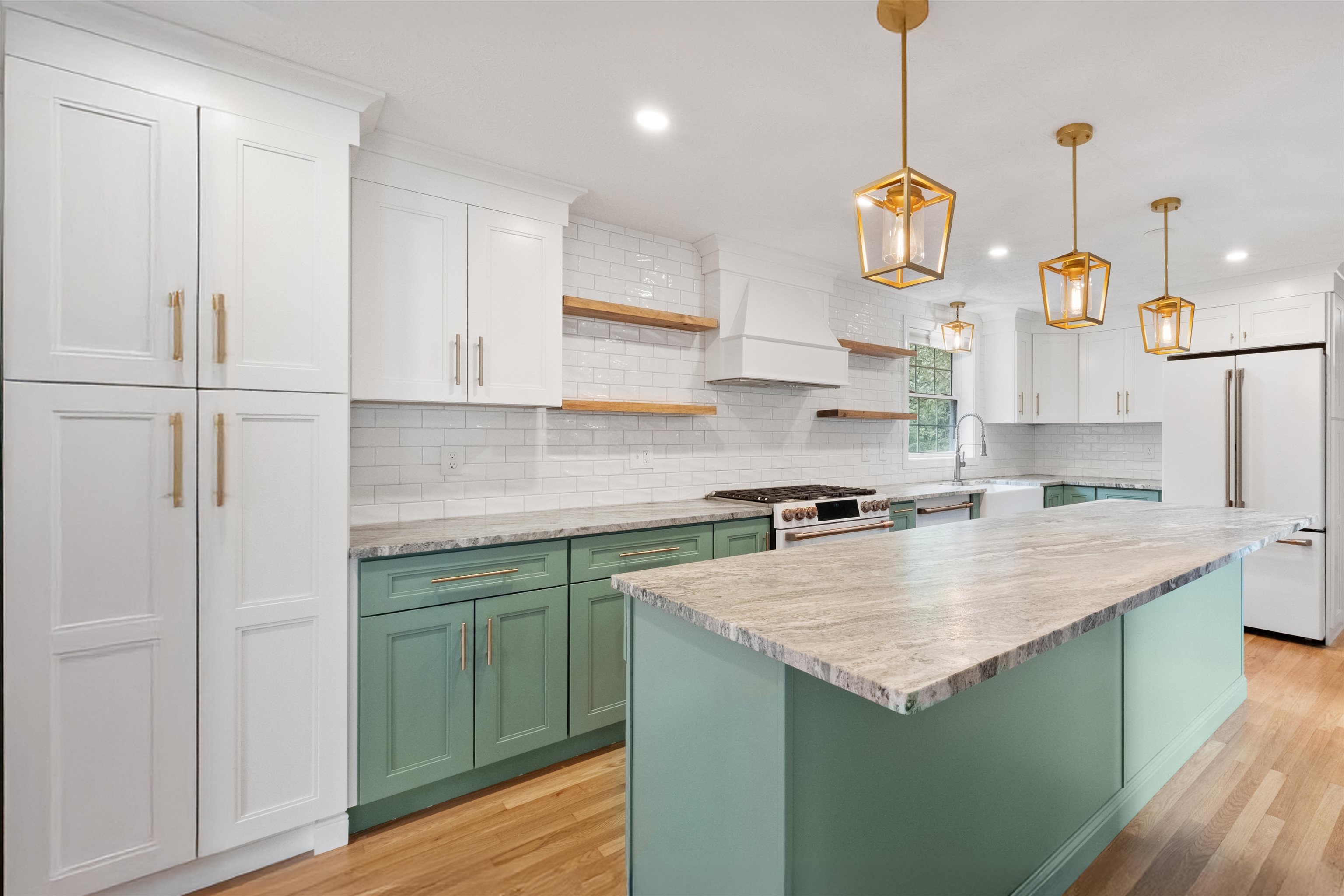 Hudson, New Hampshire, 03051, United States, 3 Bedrooms Bedrooms, ,2 BathroomsBathrooms,Residential,For Sale,1940270