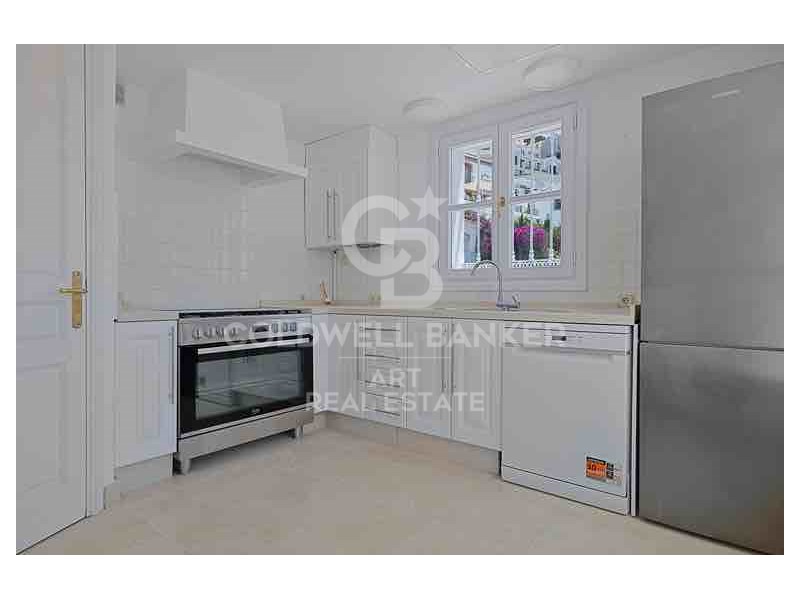 Benahavís, Andalusia, ES, 3 Bedrooms Bedrooms, ,2 BathroomsBathrooms,Residential,For Sale,1723213