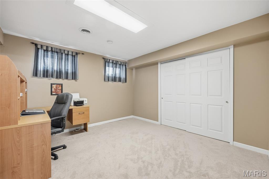 Unincorporated, Missouri, 63129, United States, 4 Bedrooms Bedrooms, ,4 BathroomsBathrooms,Residential,For Sale,1992793