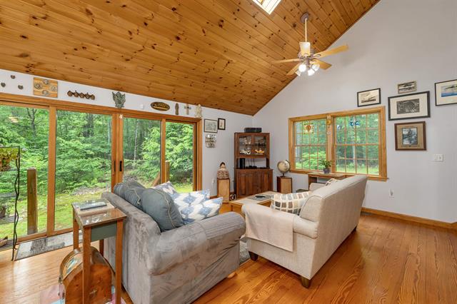 Epsom, New Hampshire, 03234, United States, 2 Bedrooms Bedrooms, ,1 BathroomBathrooms,Residential,For Sale,1861346