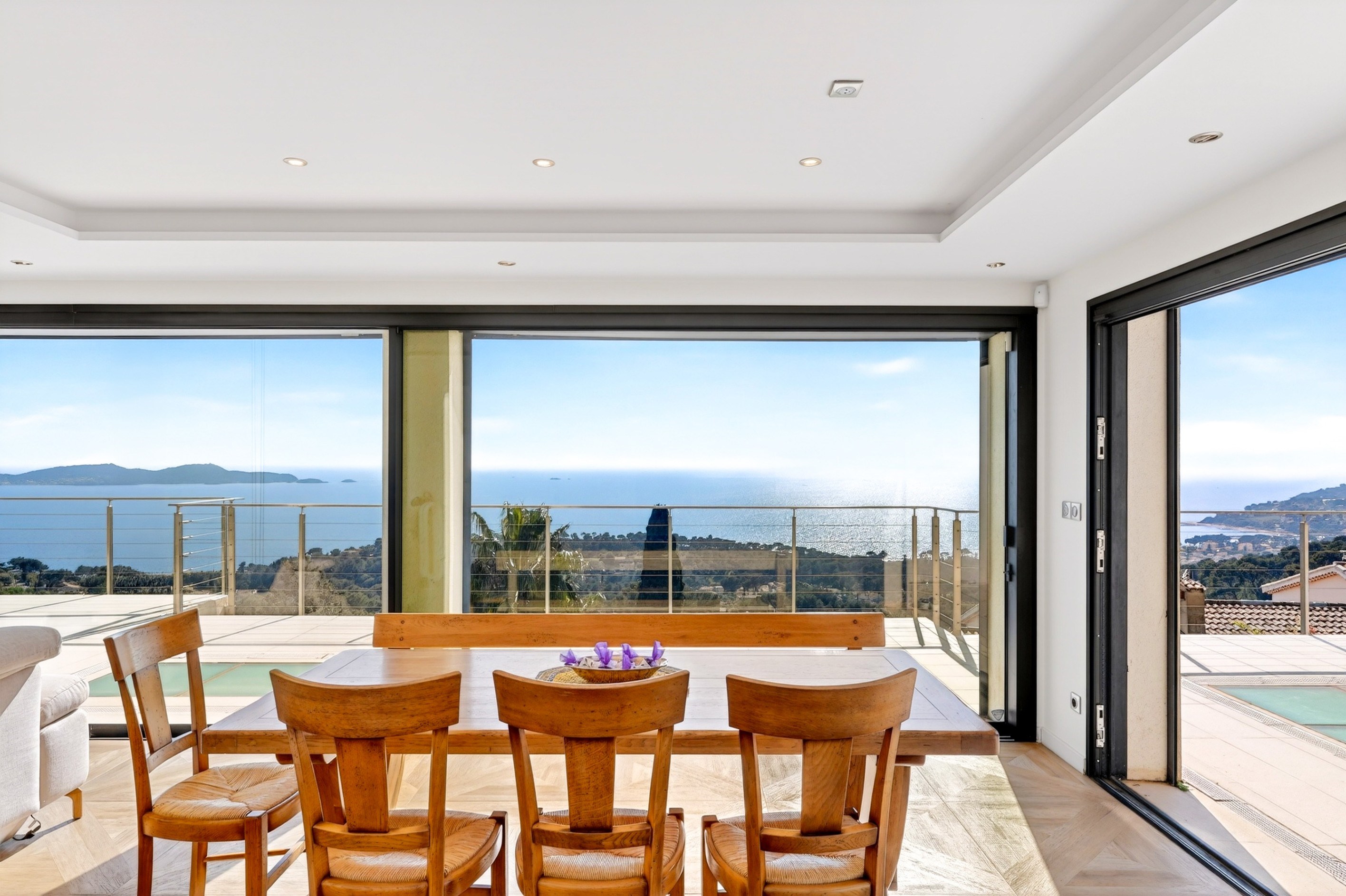  Carqueiranne – Architect-Designed Villa with Panoramic Sea View - 物件實景