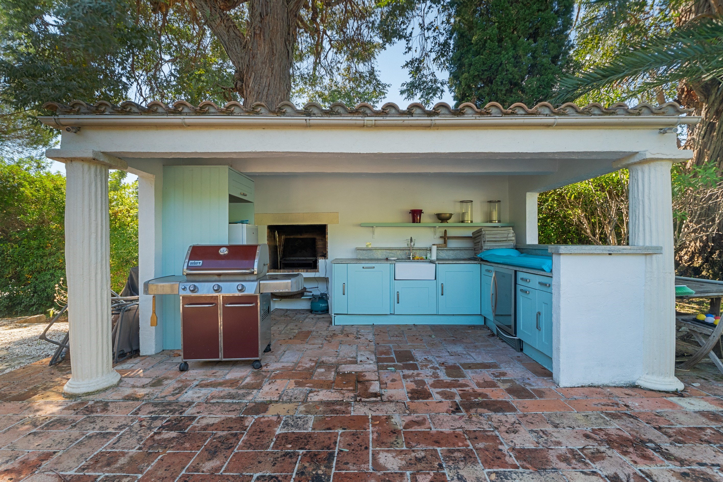  Mandelieu-la-Napoule Belle Époque estate with pool and guest house near Cannes - 物件實景