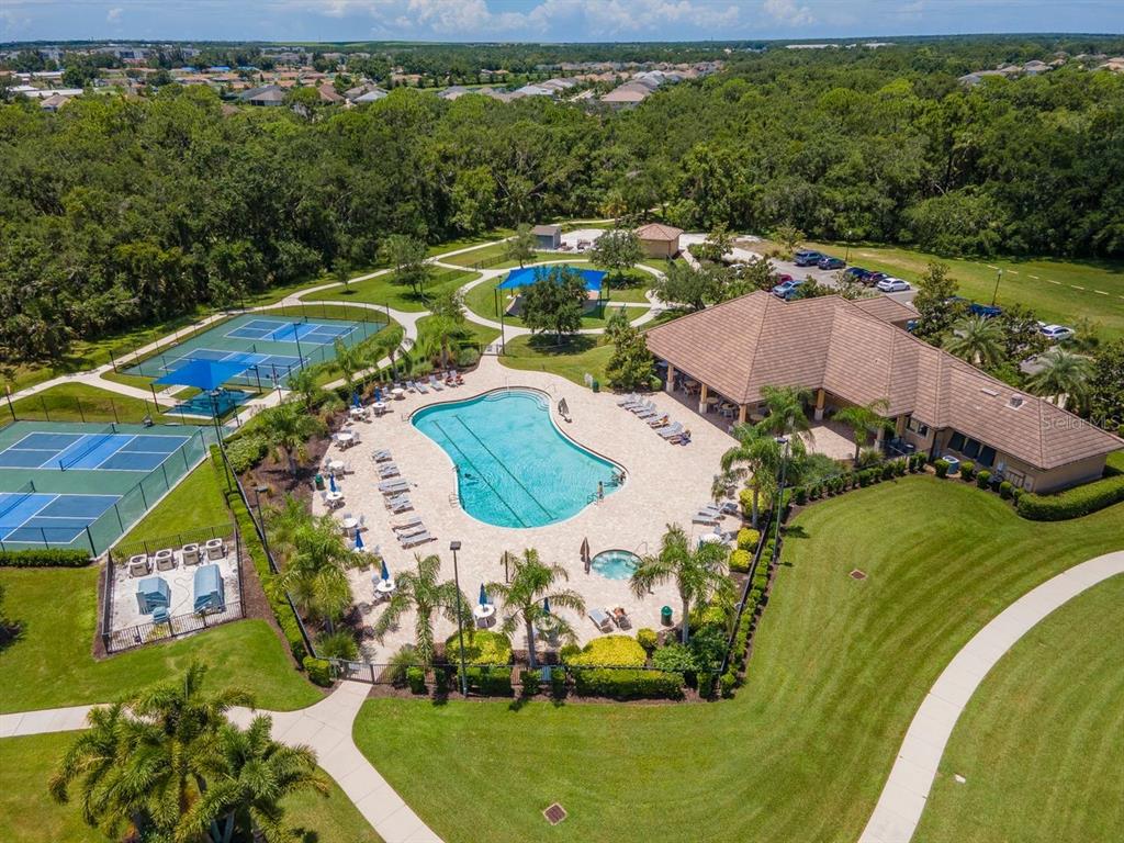 Bradenton, Florida, 34212, United States, 4 Bedrooms Bedrooms, ,4 BathroomsBathrooms,Residential,For Sale,1908693