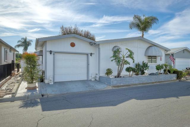Vista, California, 92081, United States, 3 Bedrooms Bedrooms, ,2 BathroomsBathrooms,Residential,For Sale,1982360