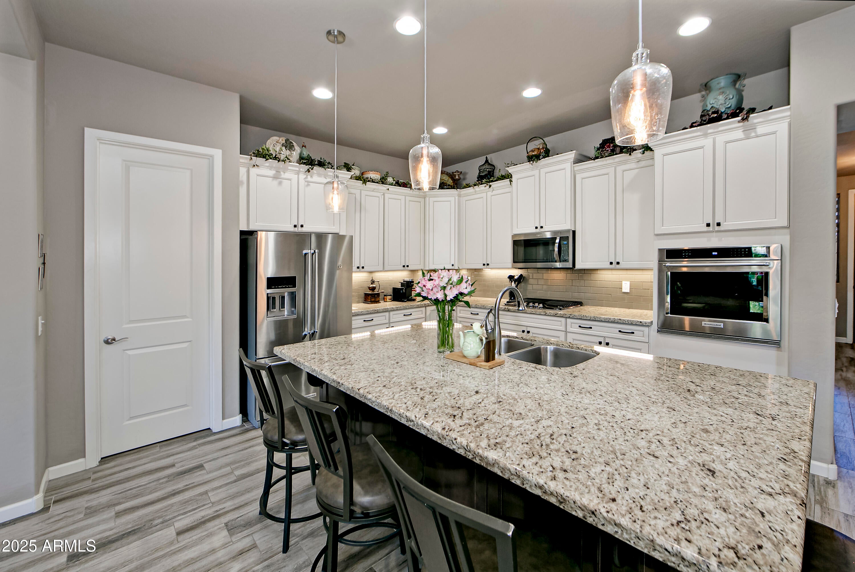 Prescott, Arizona, 86301, United States, 3 Bedrooms Bedrooms, ,2 BathroomsBathrooms,Residential,For Sale,1993124