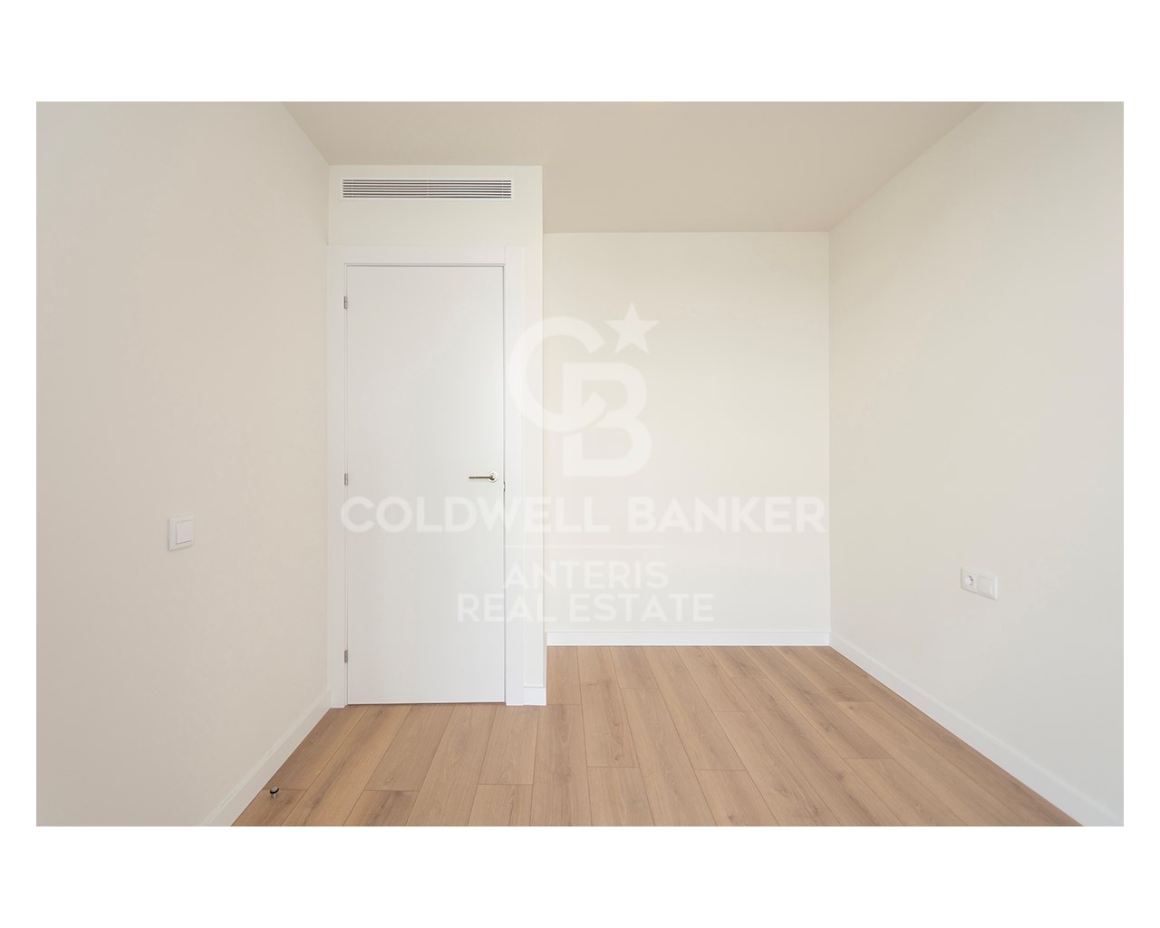 Barcelona, Barcelona, Sants ? Montju?c, Sants - Ba, Barcelona, Catalonia, ES, 3 Bedrooms Bedrooms, ,2 BathroomsBathrooms,Residential,For Sale,Barcelona, Barcelona, Sants ? Montju?c, Sants - Ba,1556908