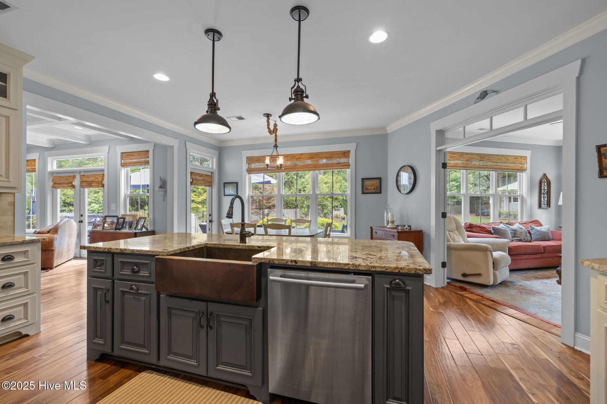 Morehead City, North Carolina, 28557, United States, 5 Bedrooms Bedrooms, ,4 BathroomsBathrooms,Residential,For Sale,1901415
