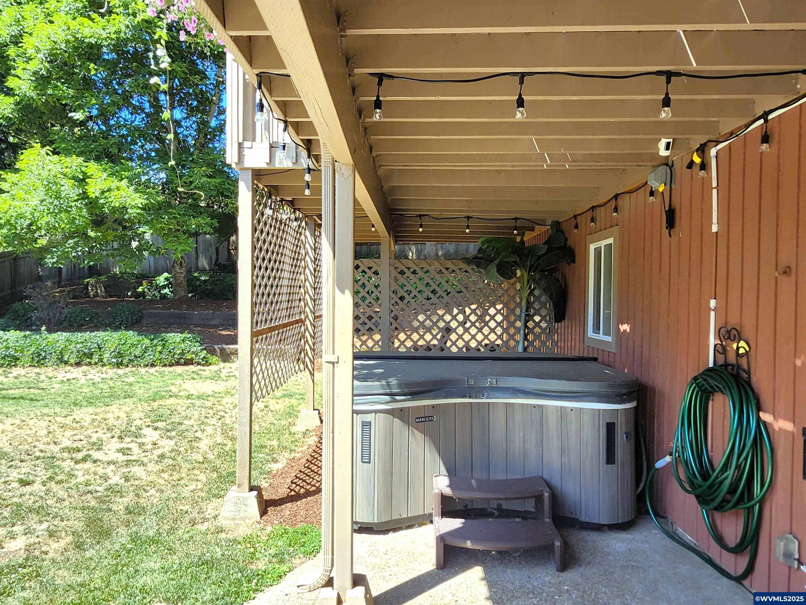 Salem, Oregon, 97304, United States, 4 Bedrooms Bedrooms, ,3 BathroomsBathrooms,Residential,For Sale,1906579
