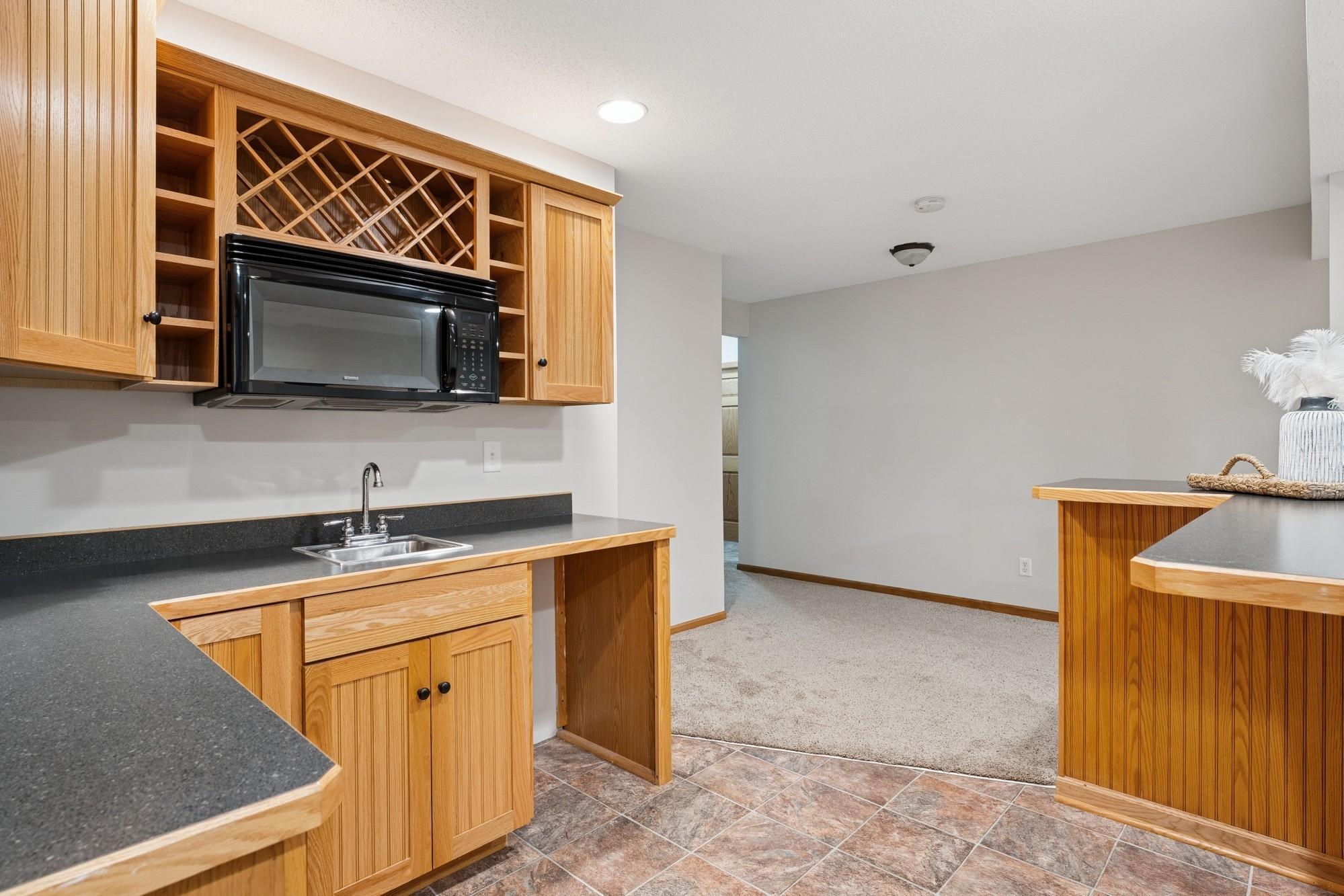 Woodbury, Minnesota, 55129, United States, 5 Bedrooms Bedrooms, ,3 BathroomsBathrooms,Residential,For Sale,1917665
