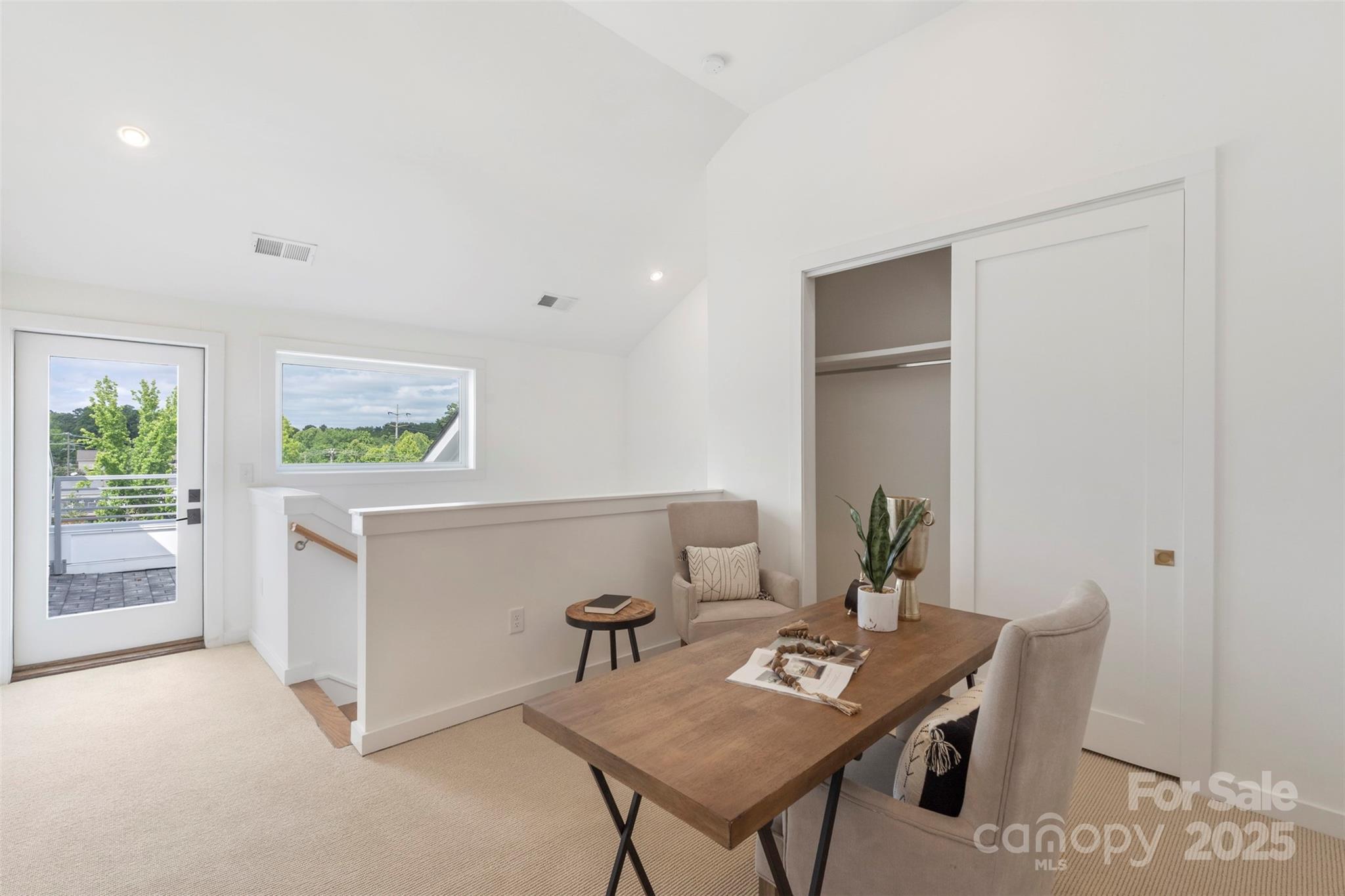 Charlotte, North Carolina, 28205, United States, 3 Bedrooms Bedrooms, ,3 BathroomsBathrooms,Residential,For Sale,1837660