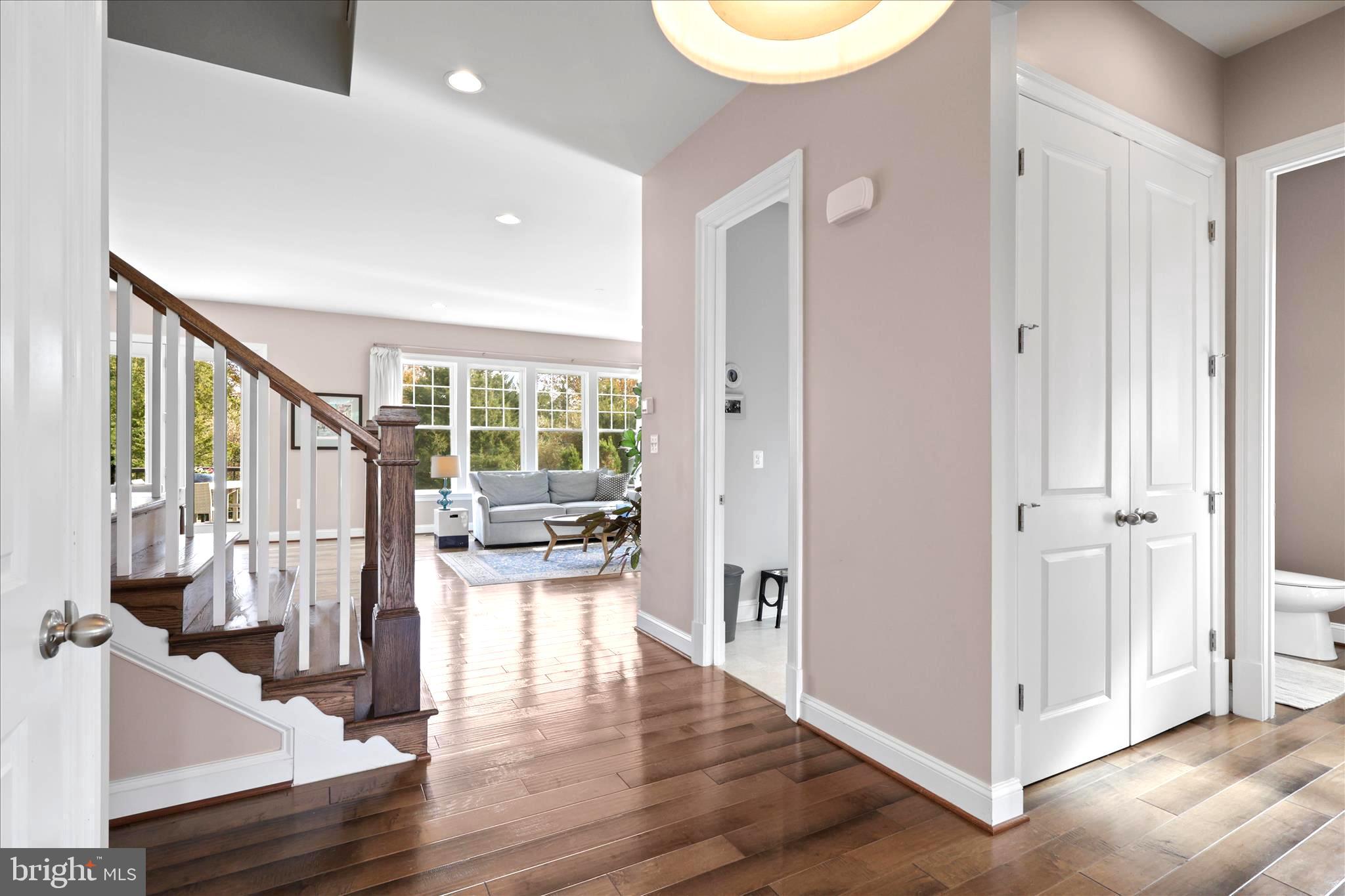 Aldie, Virginia, 20105, United States, 5 Bedrooms Bedrooms, ,5 BathroomsBathrooms,Residential,For Sale,1987386