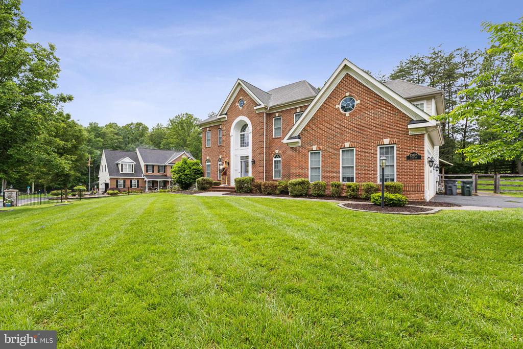 Manassas, Virginia, 20112, United States, 5 Bedrooms Bedrooms, ,5 BathroomsBathrooms,Residential,For Sale,1825143