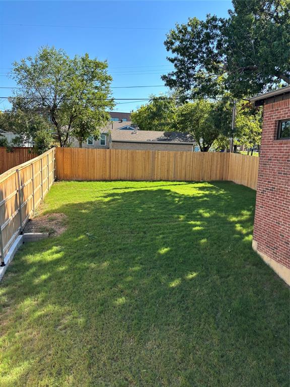 Dallas, Texas, 75211, United States, 4 Bedrooms Bedrooms, ,3 BathroomsBathrooms,Residential,For Sale,1978009