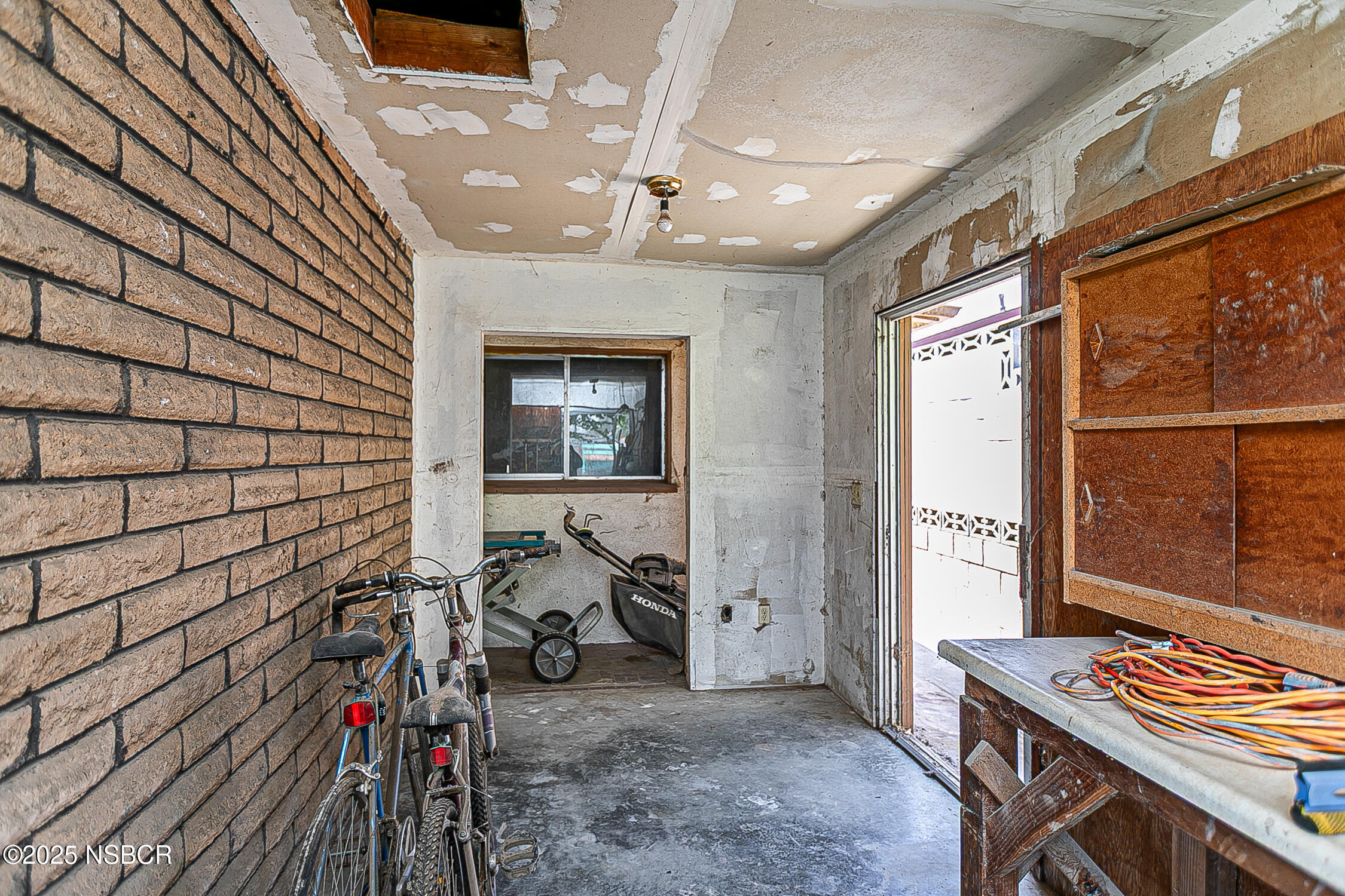 Santa Maria, California, 93455, United States, 3 Bedrooms Bedrooms, ,2 BathroomsBathrooms,Residential,For Sale,1935718