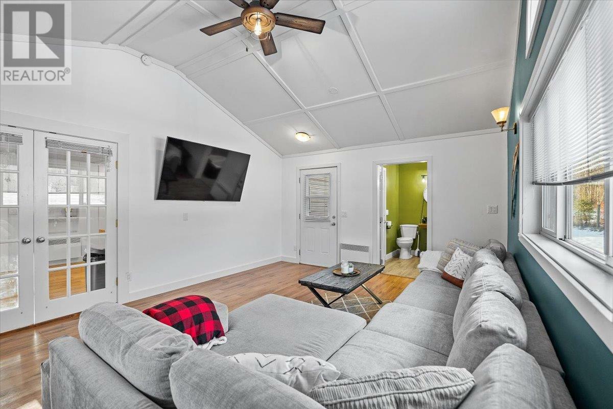 SICAMOUS, British Columbia, V0E 2V4, CA, 2 Bedrooms Bedrooms, ,2 BathroomsBathrooms,Residential,For Sale,1836920