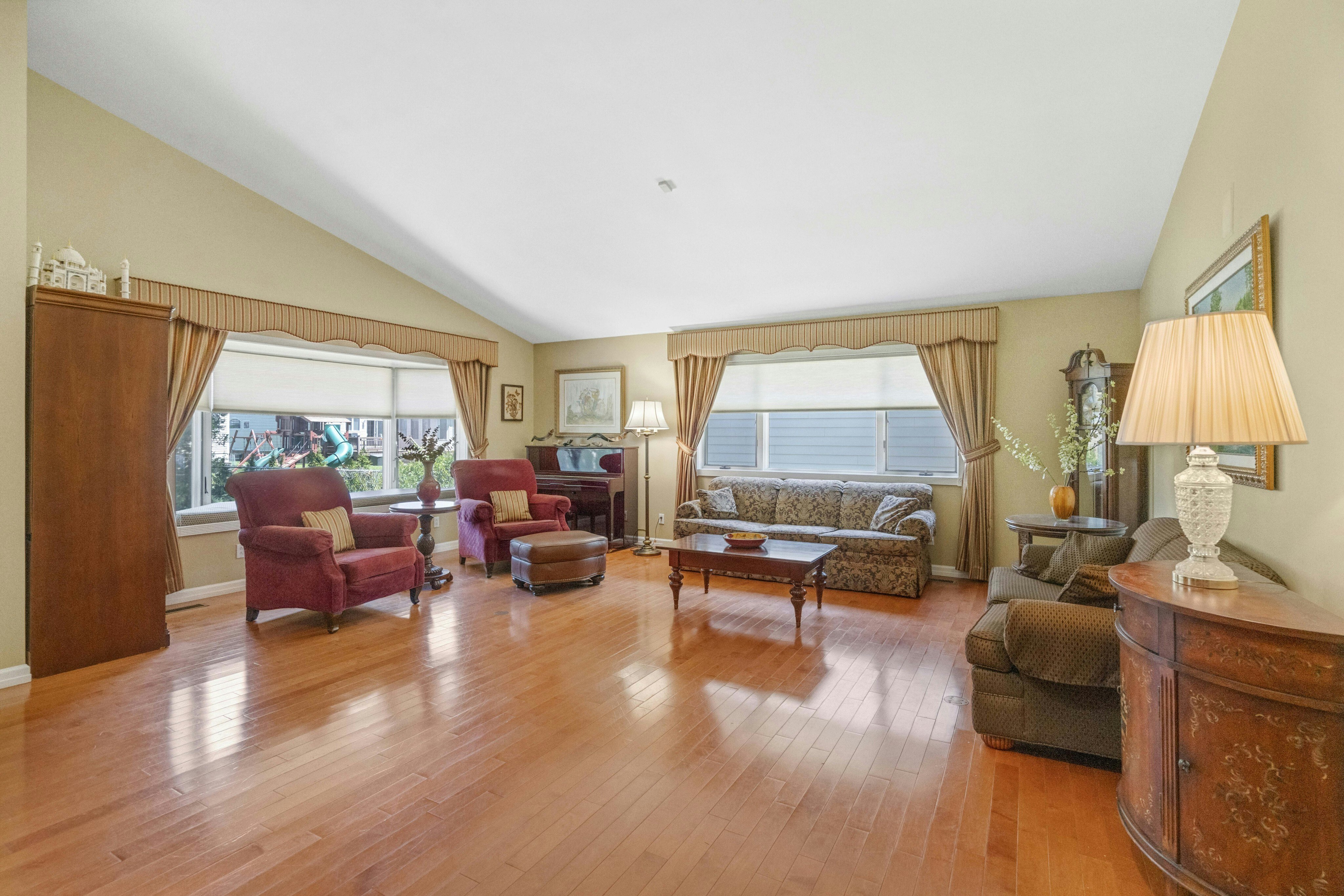  805 Washburn Street, Teaneck, NJ 07666 - 物件實景