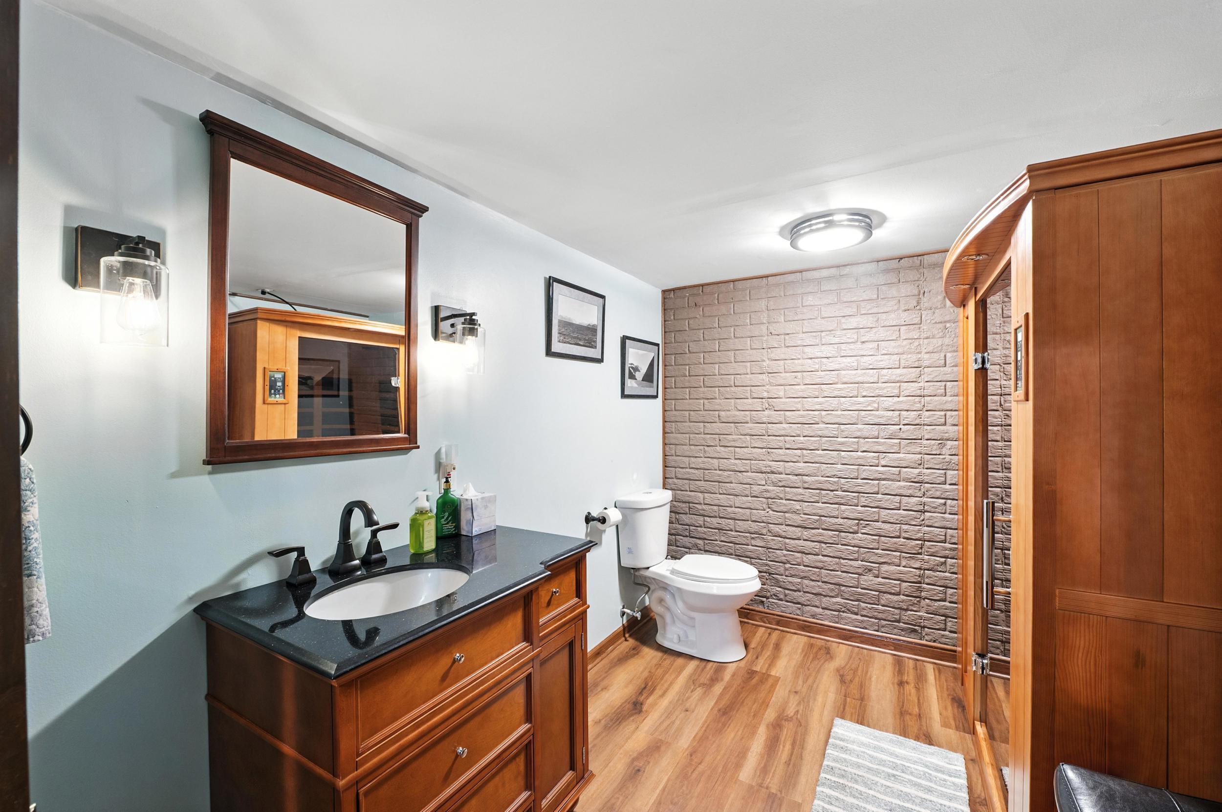 Sussex, Wisconsin, 53089, United States, 4 Bedrooms Bedrooms, ,4 BathroomsBathrooms,Residential,For Sale,1901044