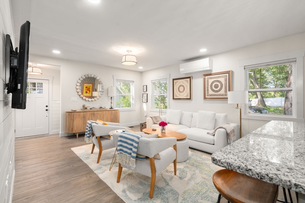 Northborough, Massachusetts, 01532, United States, 2 Bedrooms Bedrooms, ,2 BathroomsBathrooms,Residential,For Sale,1987987