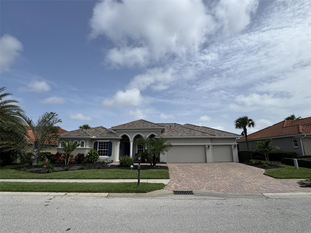 Bradenton, Florida, 34212, United States, 4 Bedrooms Bedrooms, ,3 BathroomsBathrooms,Residential,For Sale,1848553