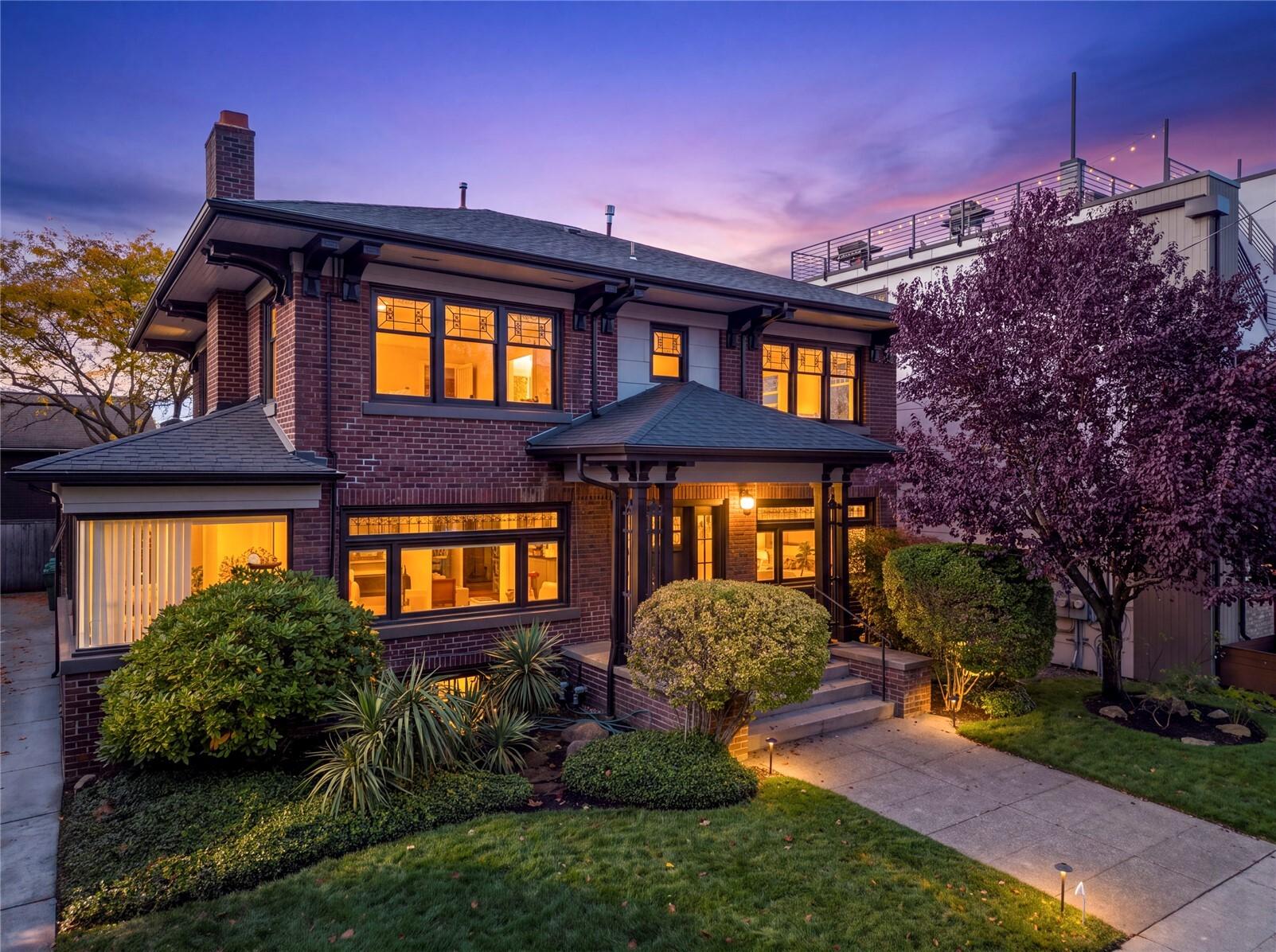 Phinney Ave, Seattle, WA 98103