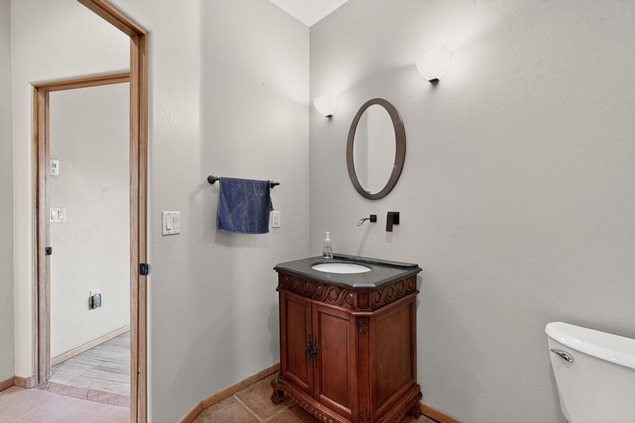 Edgewood, New Mexico, 87015, United States, 3 Bedrooms Bedrooms, ,4 BathroomsBathrooms,Residential,For Sale,1906900