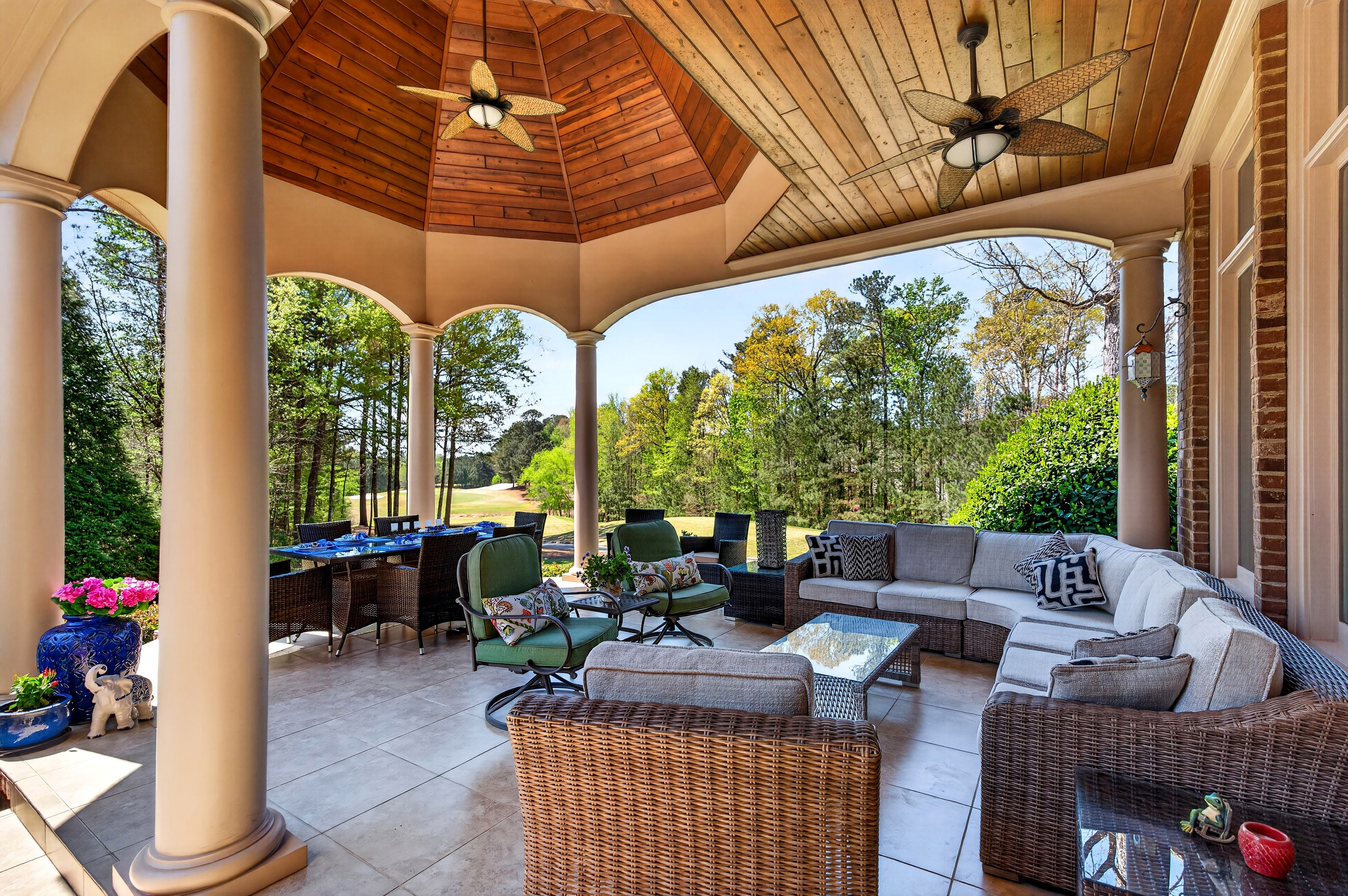  Luxury French Estate with Sweeping Golf Course Views - 物件實景