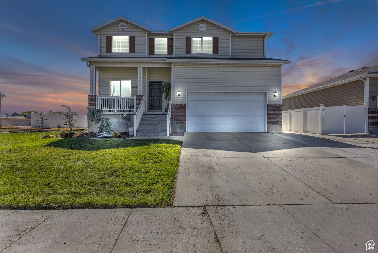 West Valley City, Utah, 84128, United States, 4 Bedrooms Bedrooms, ,3 BathroomsBathrooms,Residential,For Sale,1949821