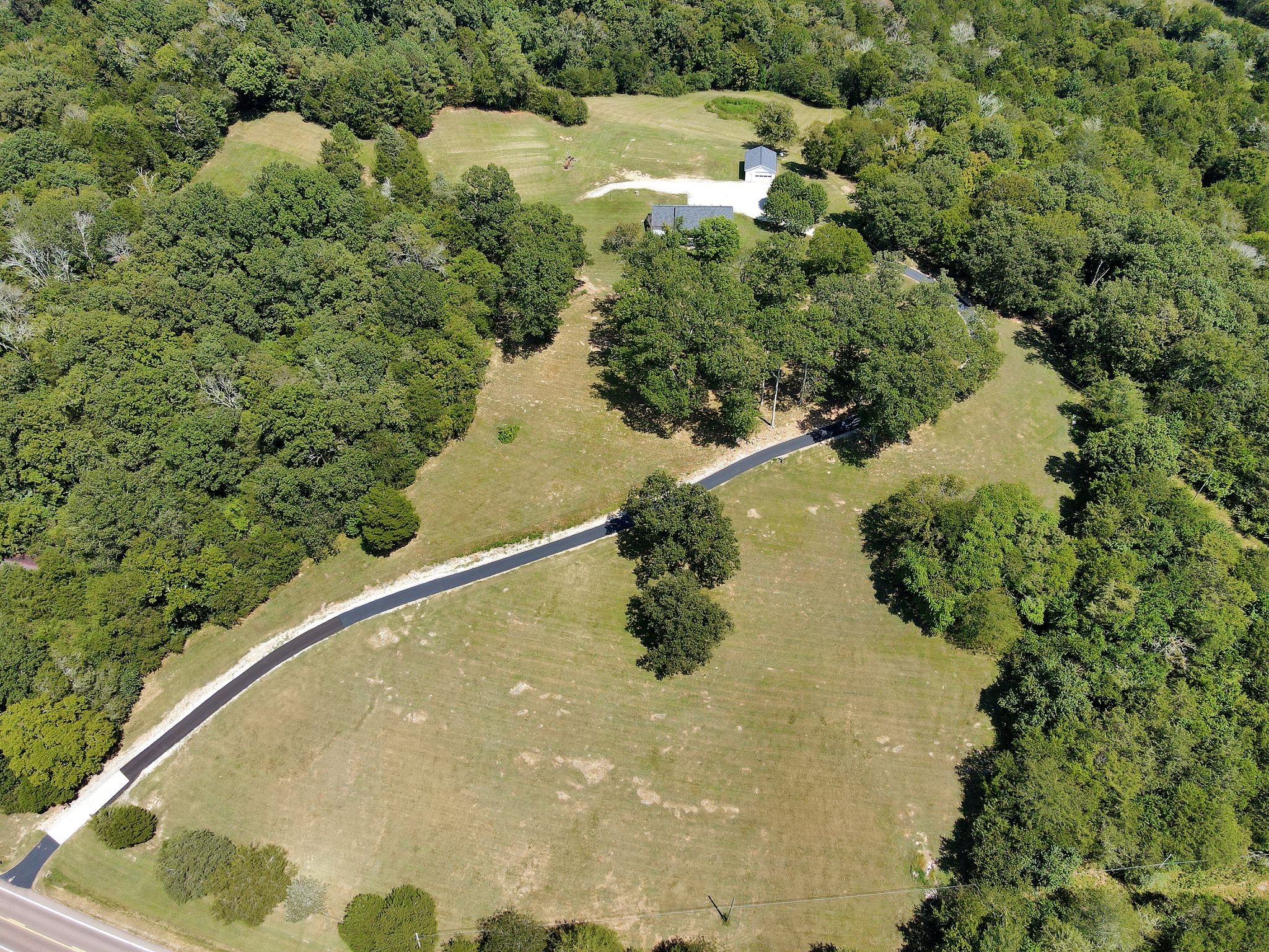 Pulaski, Tennessee, 38478, United States, 4 Bedrooms Bedrooms, ,2 BathroomsBathrooms,Residential,For Sale,1932287